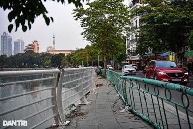 Hà Nội thay mới lan can hồ Tây, góc biểu tượng Khuê Văn Các được giữ nguyên