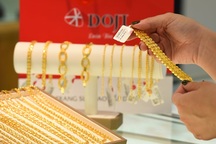 Giá vàng đột ngột giảm tới 600 nghìn đồng mỗi lượng