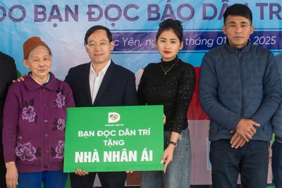 Ấm áp, xúc động ngày khánh thành 2 ngôi nhà Nhân ái ở nơi bão Yagi đi qua