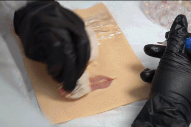 Sôi nổi kỳ thi nghề "thời thượng" làm đẹp cho các chị em phụ nữ