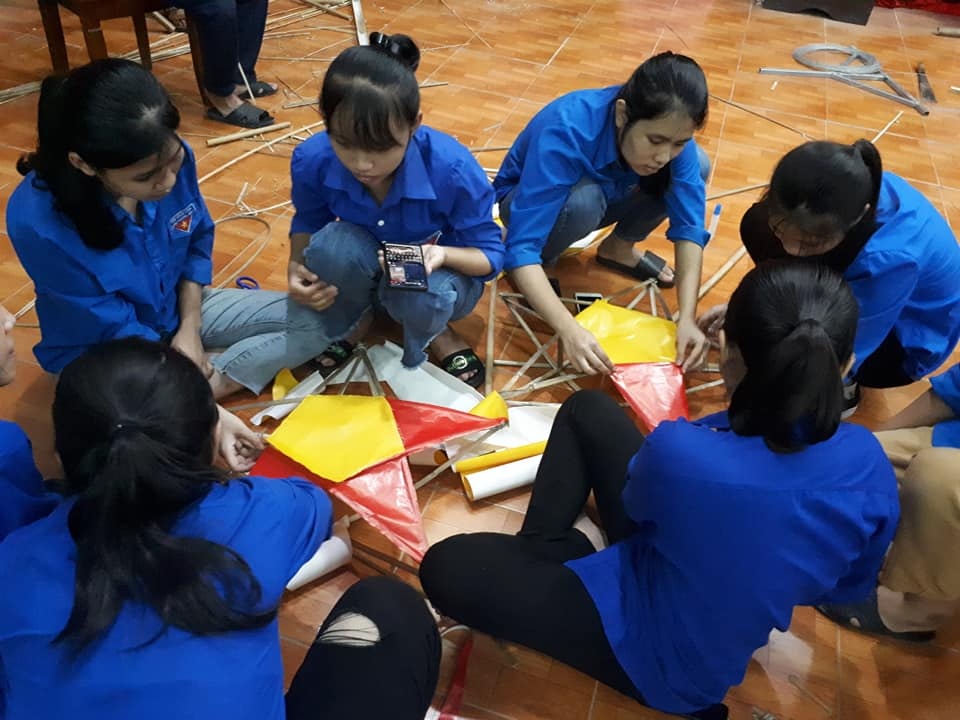 Tuổi trẻ Nghệ An vững niềm tin tiến bước dưới cờ Đảng - 3 Tuổi trẻ Nghệ An vững niềm tin tiến bước dưới cờ Đảng - 3