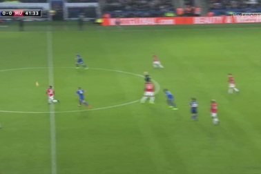 Bàn thắng đẹp mắt của Mkhitaryan vào lưới Leicester