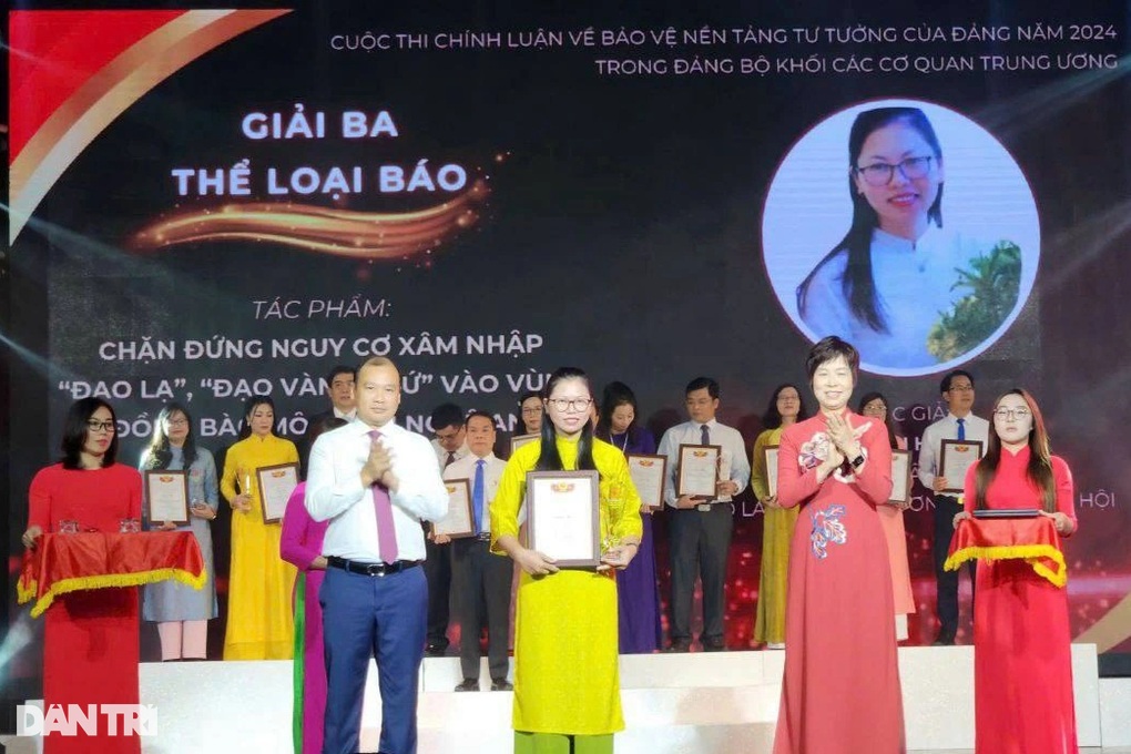 Kích hoạt cuộc thi chính luận về bảo vệ nền tảng tư tưởng của Đảng năm 2025 - 1 Kích hoạt cuộc thi chính luận về bảo vệ nền tảng tư tưởng của Đảng năm 2025 - 1