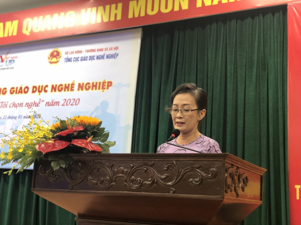 Người mẹ giành giải nhất thi viết về nghề:Tôi suýt bóp nát đam mê của con - 2 Người mẹ giành giải nhất thi viết về nghề:Tôi suýt bóp nát đam mê của con - 2