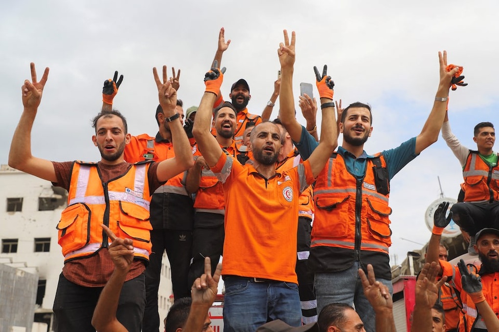 Israel và Hamas ký thỏa thuận ngừng bắn sau 2 năm chiến sự khốc liệt - 1 Israel và Hamas ký thỏa thuận ngừng bắn sau 2 năm chiến sự khốc liệt - 1