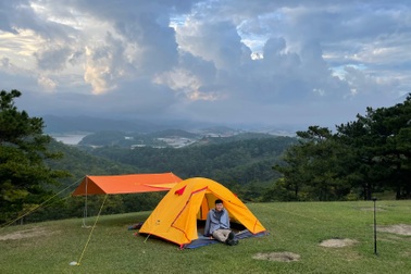 Tính đi xuyên Việt, chàng trai "mắc kẹt" hơn 2 tháng ở Đà Lạt vì Covid-19