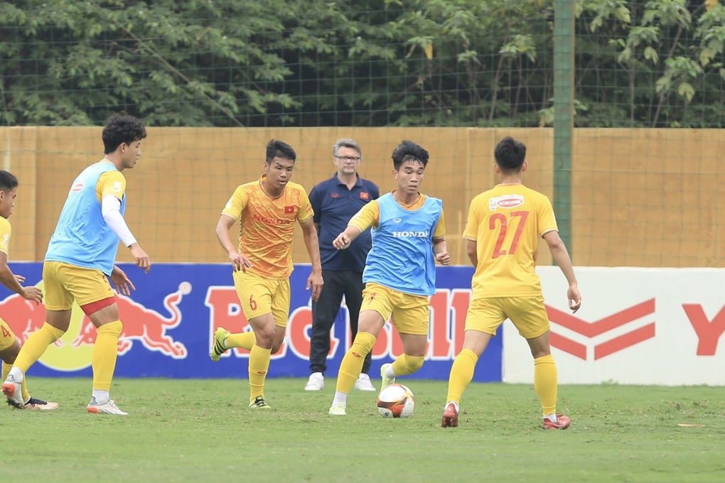 Cầu thủ U23 Việt Nam nói điều bất ngờ về mục tiêu World Cup - 2 Cầu thủ U23 Việt Nam nói điều bất ngờ về mục tiêu World Cup - 2