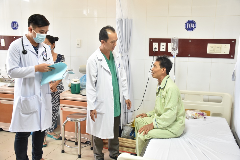 Kịp thời cứu 2 bệnh nhân thoát khỏi “lưỡi hái tử thần” - 1 Kịp thời cứu 2 bệnh nhân thoát khỏi “lưỡi hái tử thần” - 1