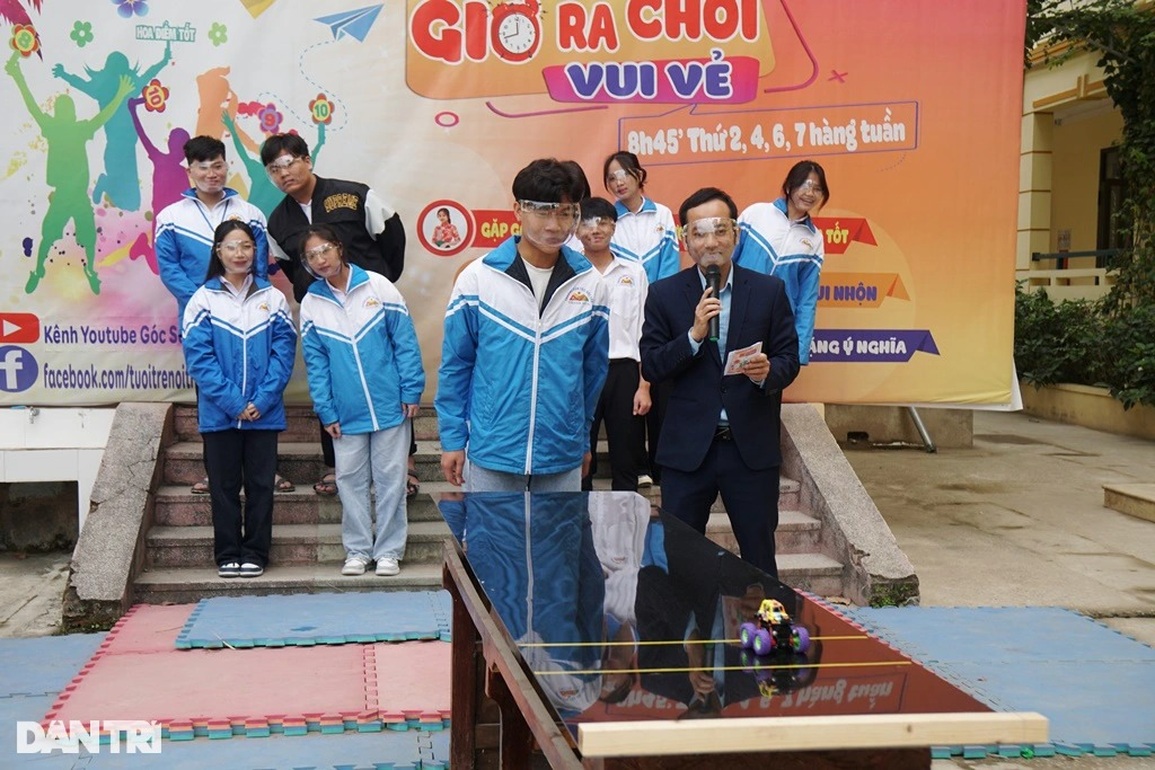 Thú vị game show học đường giờ ra chơi vui vẻ - 2 Thú vị game show học đường giờ ra chơi vui vẻ - 2