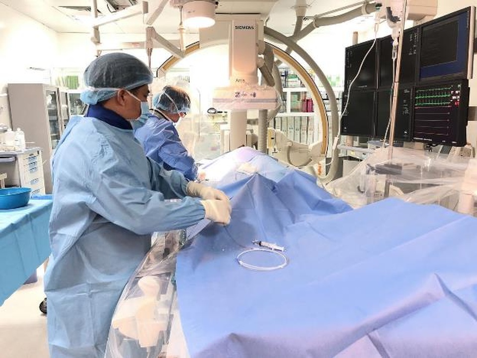 Cứu bệnh nhân nhồi máu cơ tim cấp khỏi “cửa tử” trong thời gian ngắn kỷ lục - 4 Cứu bệnh nhân nhồi máu cơ tim cấp khỏi “cửa tử” trong thời gian ngắn kỷ lục - 4