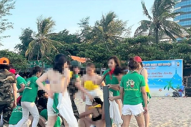 Bộ trưởng Văn hóa lên án trò chơi team building phản cảm