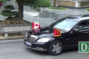 Lễ đón chính thức Thủ tướng Canada tại Phủ Chủ tịch