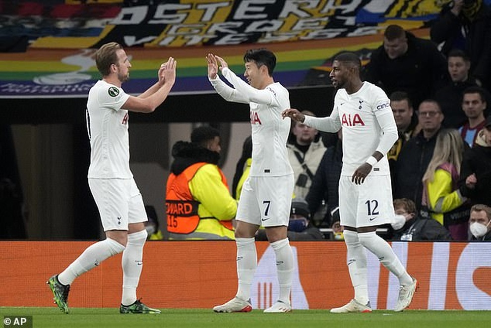 HLV Conte nói gì sau màn ra mắt điên rồ ở Tottenham? - 2 HLV Conte nói gì sau màn ra mắt điên rồ ở Tottenham? - 2