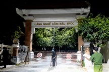 Phong tỏa làng gốm Bàu Trúc vì chùm 18 ca mắc Covid-19