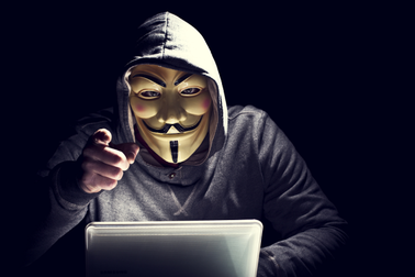 Nhóm hacker khét tiếng bất ngờ đưa ra tuyên bố tranh cãi về vụ cháy nhà thờ Đức Bà