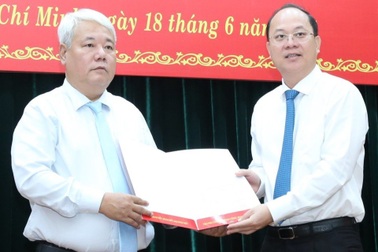 Bí thư quận 7 làm Chủ tịch Liên đoàn Lao động TPHCM