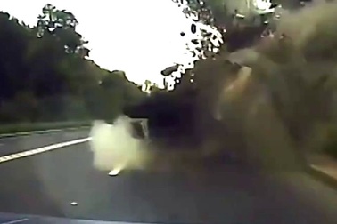 "Tuyển tập" những pha tai nạn bất ngờ nhất