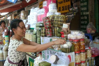 Sắm Tết quê giữa Sài Gòn