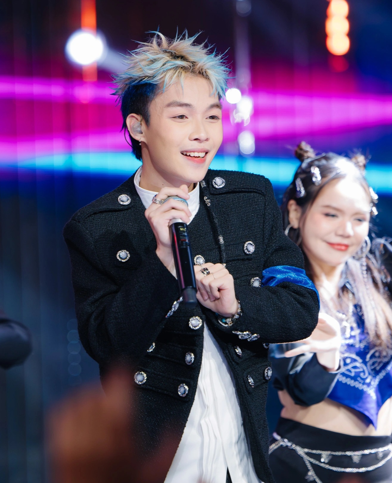 Rap Viet-deelneemster maakt Karik bang voor BigDaddy - 2 Thí sinh Rap Việt khiến Karik sợ BigDaddy - 2