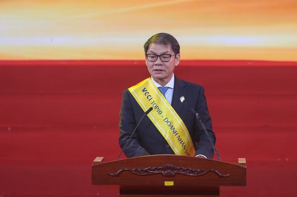 Tỷ phú Trần Bá Dương: Chúng tôi sẽ hết sức tránh sai sót chủ quan - 1 Tỷ phú Trần Bá Dương: Chúng tôi sẽ hết sức tránh sai sót chủ quan - 1