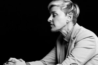 Nữ MC nổi tiếng hàng đầu nước Mỹ tiết lộ từng bị lạm dụng khi còn nhỏ