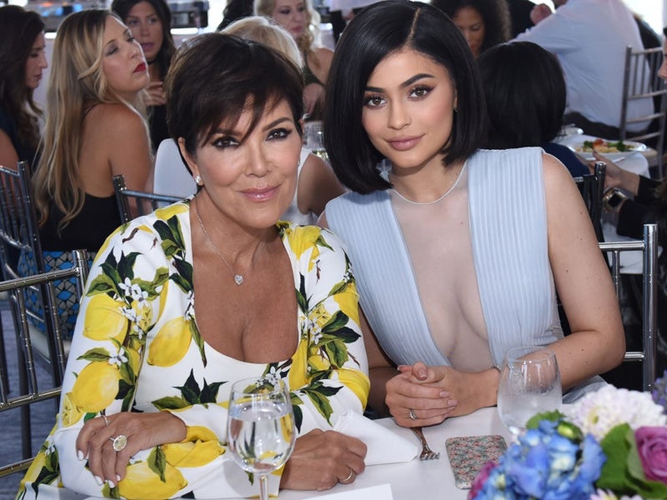 Nhìn lại chặng đường đã qua của “tỷ phú bị phế truất” Kylie Jenner - 11 Nhìn lại chặng đường đã qua của “tỷ phú bị phế truất” Kylie Jenner - 11