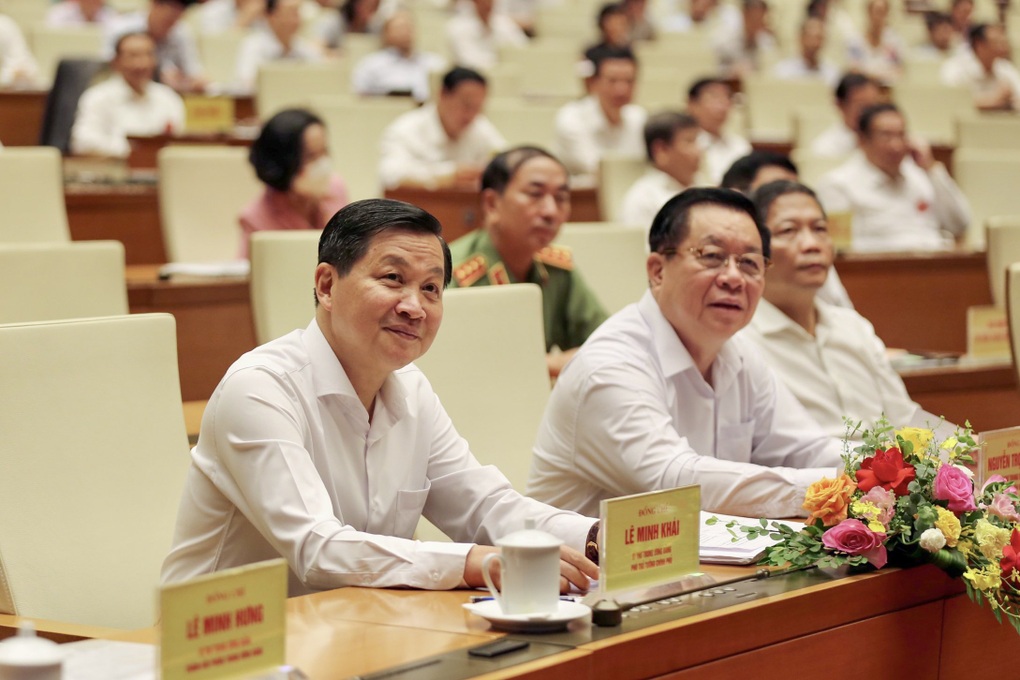Hội nghị nghiên cứu, học tập, quán triệt Nghị quyết Trung ương 5, khóa XIII - 4 Hội nghị nghiên cứu, học tập, quán triệt Nghị quyết Trung ương 5, khóa XIII - 4