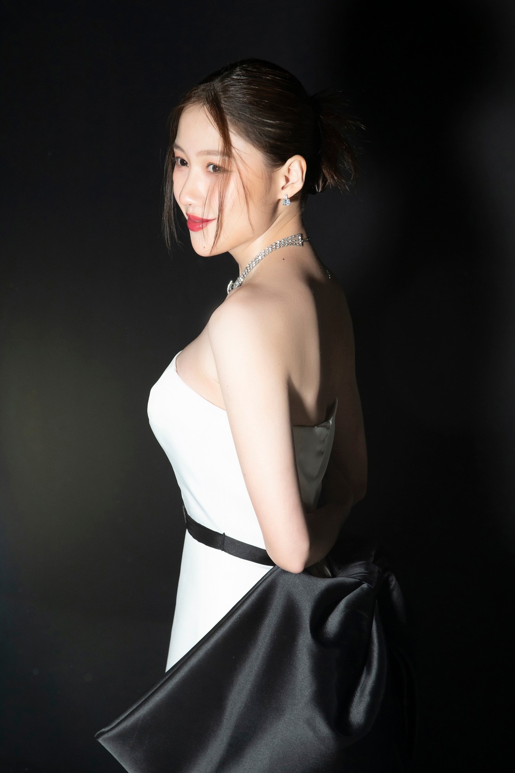 Uyển Ân - em gái Trấn Thành: Nàng mũm mĩm hóa mỹ nhân sau 4 năm vào showbiz - 18 Uyển Ân - em gái Trấn Thành: Nàng mũm mĩm hóa mỹ nhân sau 4 năm vào showbiz - 18
