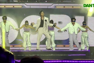 Tự Long, SOOBIN cháy hết mình trong đêm nhạc "Trạm yêu"