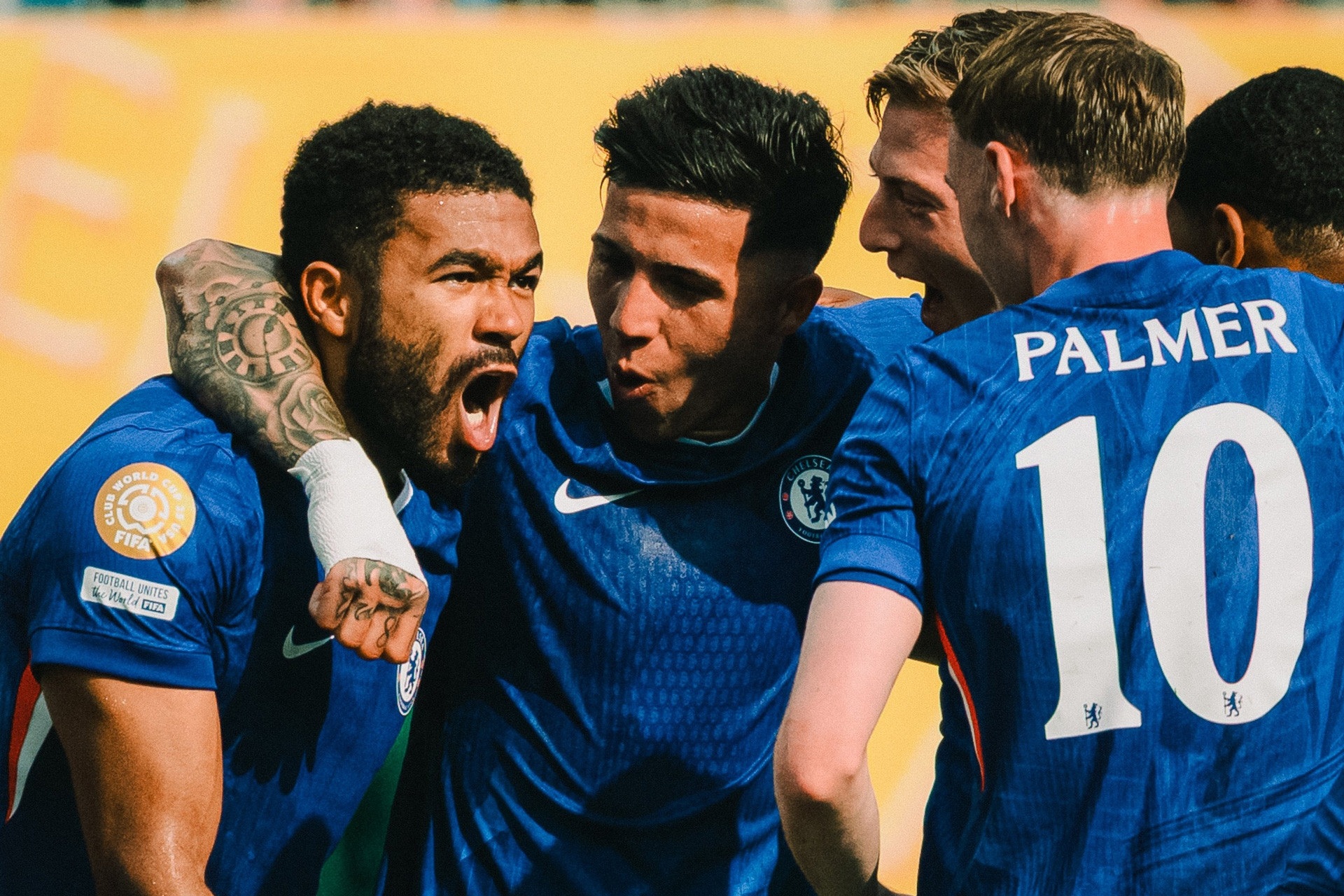 Chung kết FIFA Club World Cup: Con quái vật hung bạo và kẻ không cam chịu - 9 Chung kết FIFA Club World Cup: Con quái vật hung bạo và kẻ không cam chịu - 9