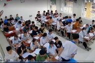 Vụ cô mắng trò "khốn nạn": Nhà giáo cần kỹ năng chăm sóc sức khỏe tâm thần