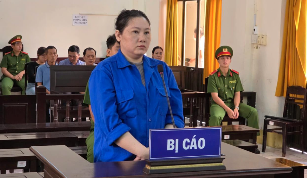 Vợ dùng xyanua để đầu độc do chồng đòi bán nhà, mua nhà khác - 1 Vợ dùng xyanua để đầu độc do chồng đòi bán nhà, mua nhà khác - 1