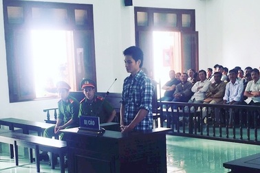 Tuyên án kẻ giết vợ cũ vì thường xuyên đăng hình lên facebook