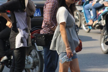 Bắc Bộ nắng nóng trở lại, miền Trung chưa hạ nhiệt