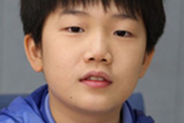 Tự học, cậu bé 10 tuổi tốt nghiệp THPT