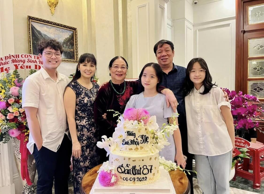 Trang Nhung: Tôi phiền khi bị nói lấy chồng đại gia, ở nhà 100 tỷ đồng - 6 Trang Nhung: Tôi phiền khi bị nói lấy chồng đại gia, ở nhà 100 tỷ đồng - 6