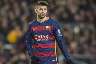Pique: “Pep Guardiola giống bố già Sir Alex Ferguson”