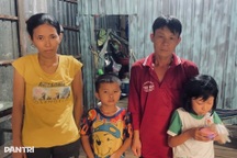 Chồng nghèo nuôi vợ khờ và 2 con thơ thất học trong căn nhà dột nát