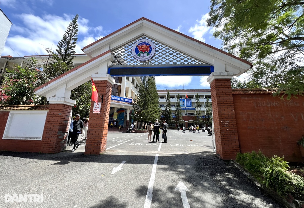 Làm rõ phản ánh suất ăn tại trường học ở Lâm Đồng không đảm bảo chất lượng - 1 Làm rõ phản ánh suất ăn tại trường học ở Lâm Đồng không đảm bảo chất lượng - 1