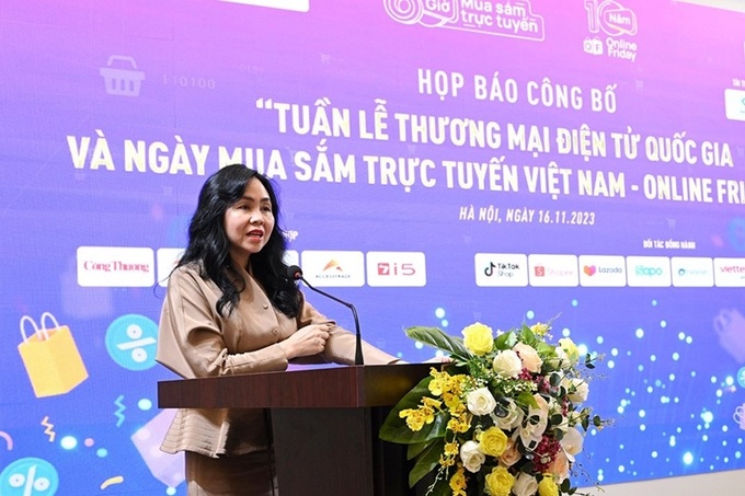 Bà Lê Hoàng Oanh, Cục trưởng Cục Thương mại điện tử và Kinh tế số. 