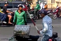 Nhóm người hỗn chiến trước cổng bệnh viện ở TPHCM