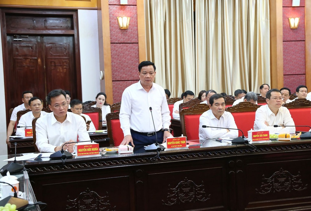 Thủ tướng: Làm ngay tuyến đường 10 làn nối Hưng Yên với Thái Bình - 2 Thủ tướng: Làm ngay tuyến đường 10 làn nối Hưng Yên với Thái Bình - 2