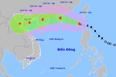 Bão Wipha rất mạnh, di chuyển nhanh và liên tục tăng cấp