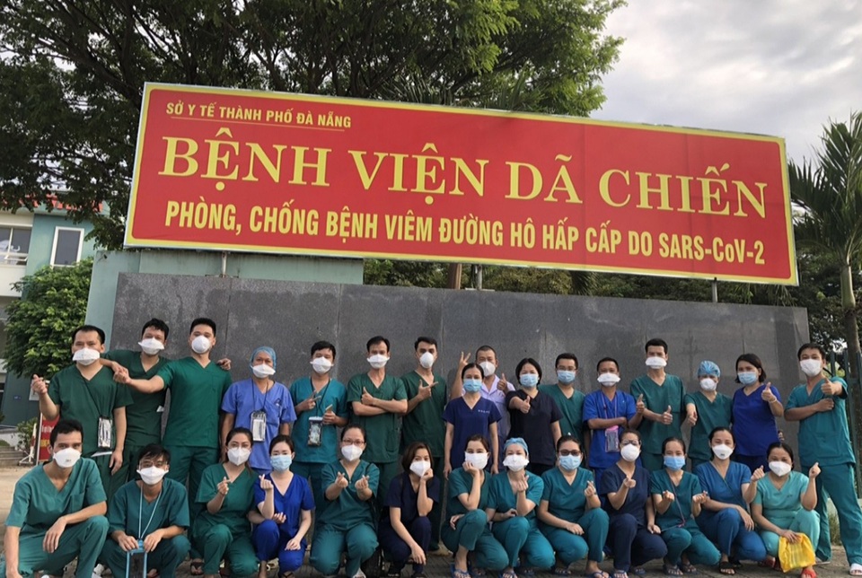 Bác sĩ tuyến đầu chống dịch Covid-19: Con khai giảng, mẹ không thể về nhà - 1 Bác sĩ tuyến đầu chống dịch Covid-19: Con khai giảng, mẹ không thể về nhà - 1