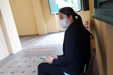 Cô gái dàn cảnh đánh ghen thầy giáo để cưỡng đoạt tài sản