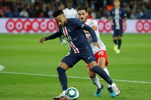 Neymar mờ nhạt, PSG bất ngờ thua sốc trước Reims ngay trên sân nhà