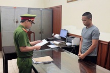 Vụ chủ kênh TikTok "Gia đình Hải Sen" bị bắt: Nhiều sản phẩm vứt bên đường