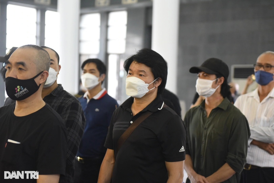 Dàn diễn viên Người phán xử xúc động tiễn biệt Hùng Cá rô Vũ Hải - 8 Dàn diễn viên Người phán xử xúc động tiễn biệt Hùng Cá rô Vũ Hải - 8