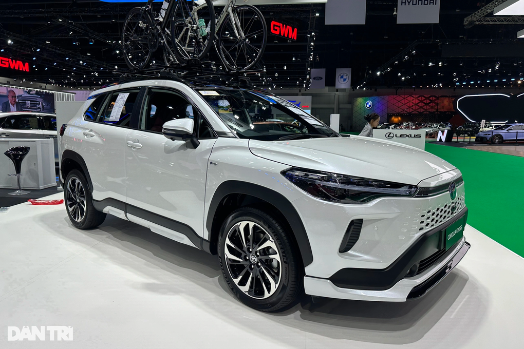 Soi Toyota Corolla Cross 2024 sắp về Việt Nam, liệu có làm nên chuyện? - 4 Soi Toyota Corolla Cross 2024 sắp về Việt Nam, liệu có làm nên chuyện? - 4