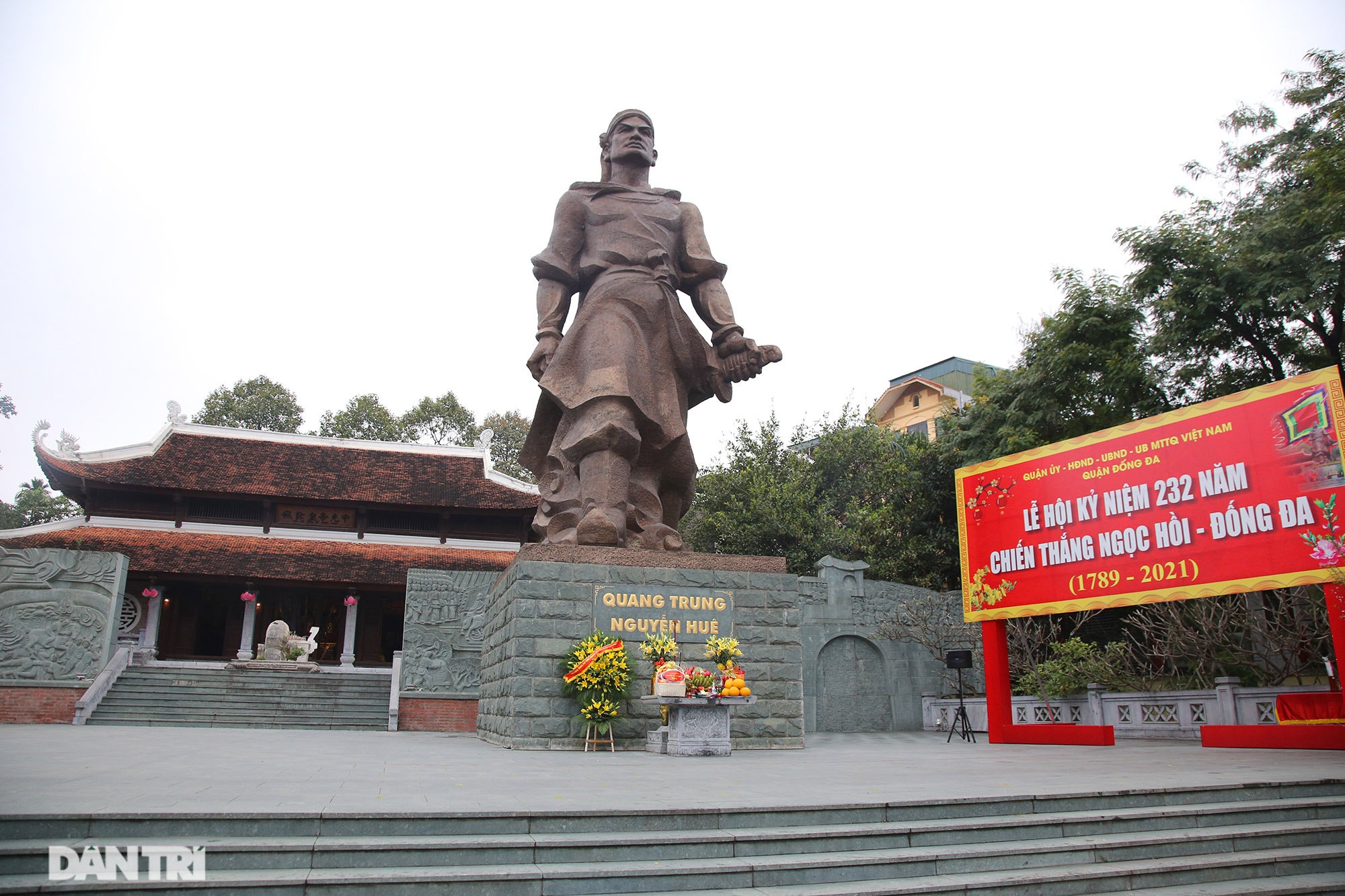 Vắng lặng ngày diễn ra lễ hội Gò Đống Đa - 4 Vắng lặng ngày diễn ra lễ hội Gò Đống Đa - 4